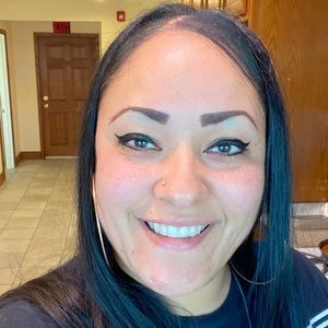 Meet your Posher, Juana